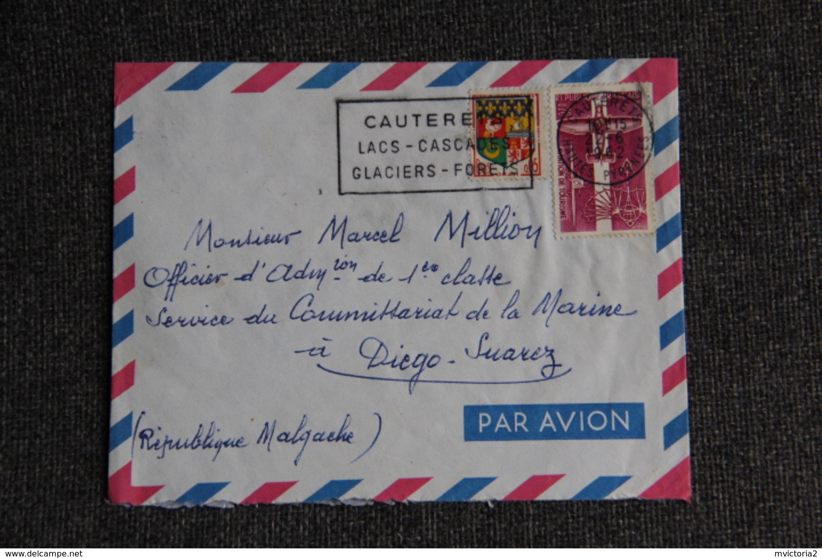 Enveloppe Timbrée Envoyée Par Avion De CAUTERETS à MADAGASCAR - 1961-....