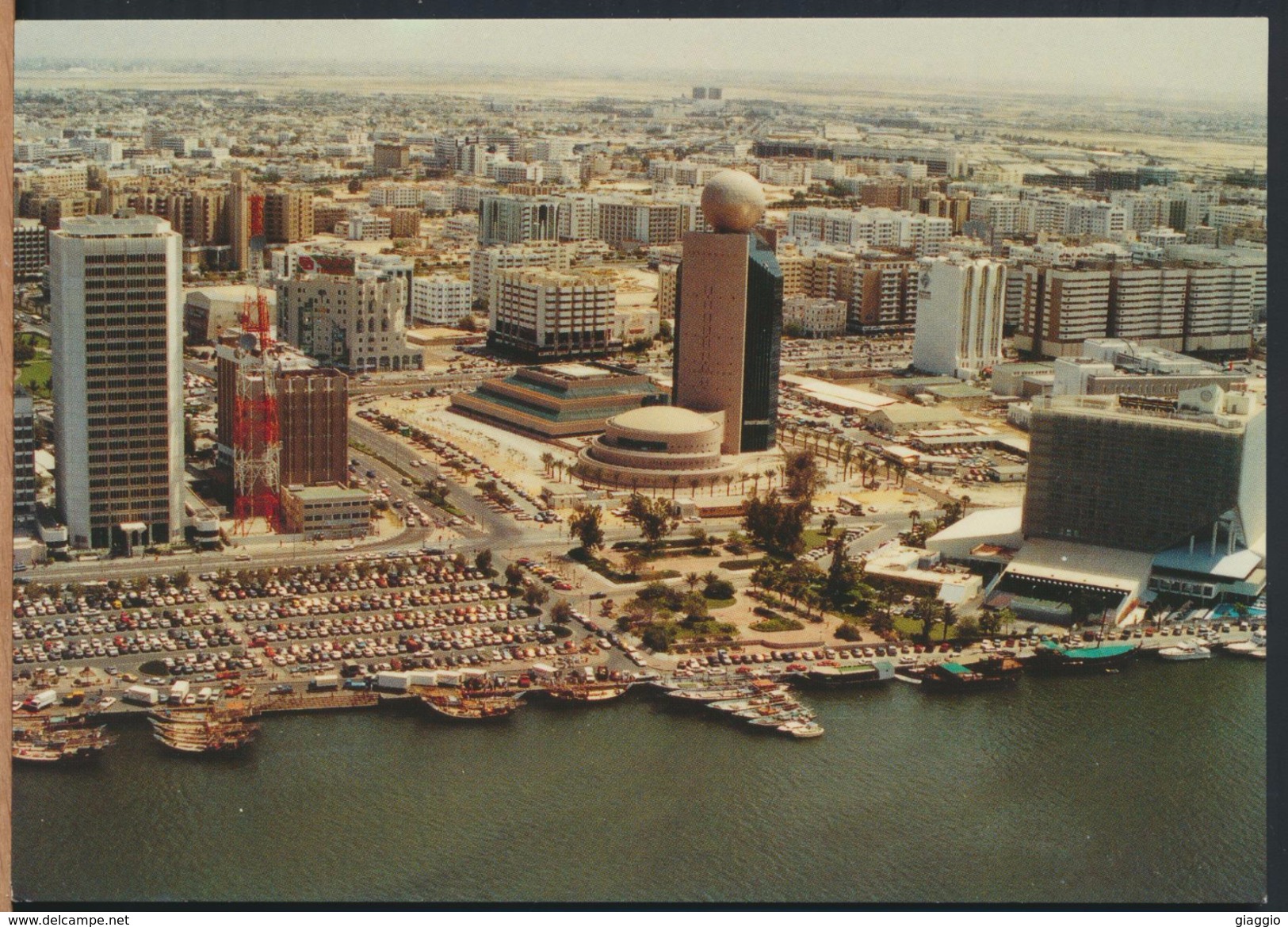 °°° 4275 - UNITED ARAB EMIRATES - THE DUBAI CREEK WITH THE ETISALAT TOWER - With Stamps °°° - Emirats Arabes Unis