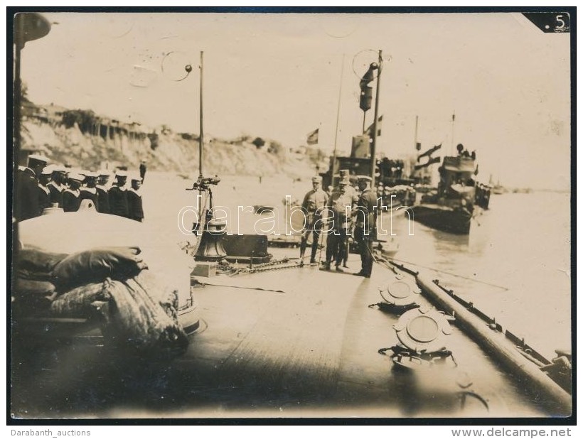 1918 A Dunai Flottilla Monitorai FeltehetÅ‘en Odessz&aacute;n&aacute;l. Sorakoz&oacute; A Fed&eacute;lzeten.... - Other & Unclassified