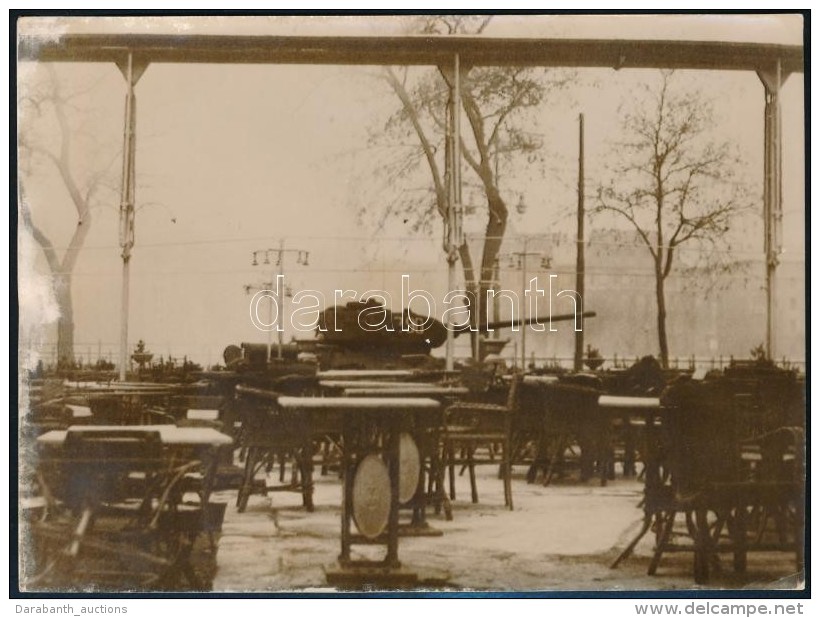 1956 Budapest, Szovjet Tank A Korz&oacute;n November 4-&eacute;n. Francia Sajt&oacute;fot&oacute; / Photo From The... - Otros & Sin Clasificación