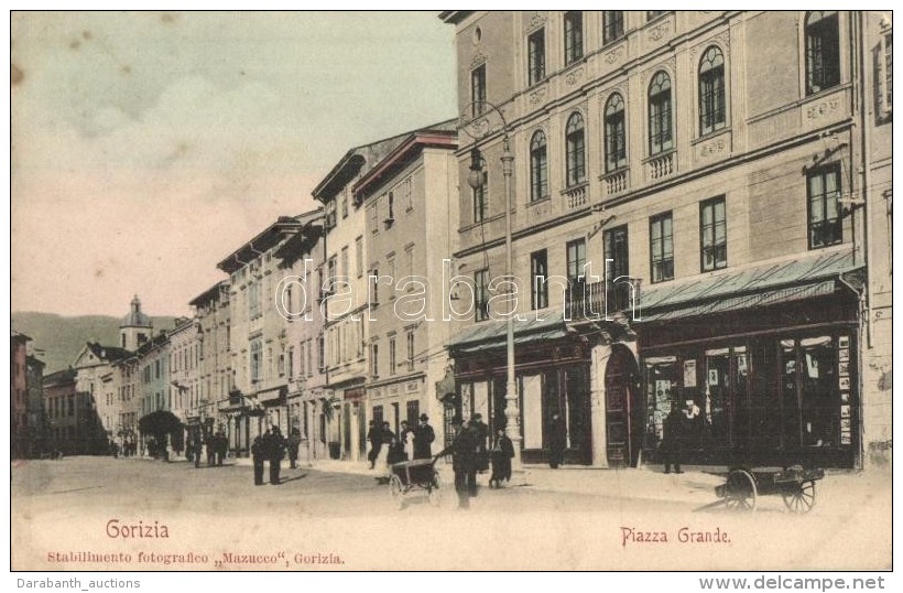 ** T2/T3 Gorizia, G&ouml;rz; Piazza Grande / Square View With Shops (worn Corner) - Non Classés