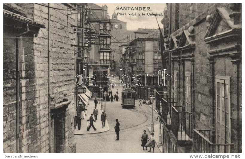 ** T1 Santander, Plaza Vieja Y La Catedral. Casa Fuertes / Street View With Cathedral, Tram - Unclassified