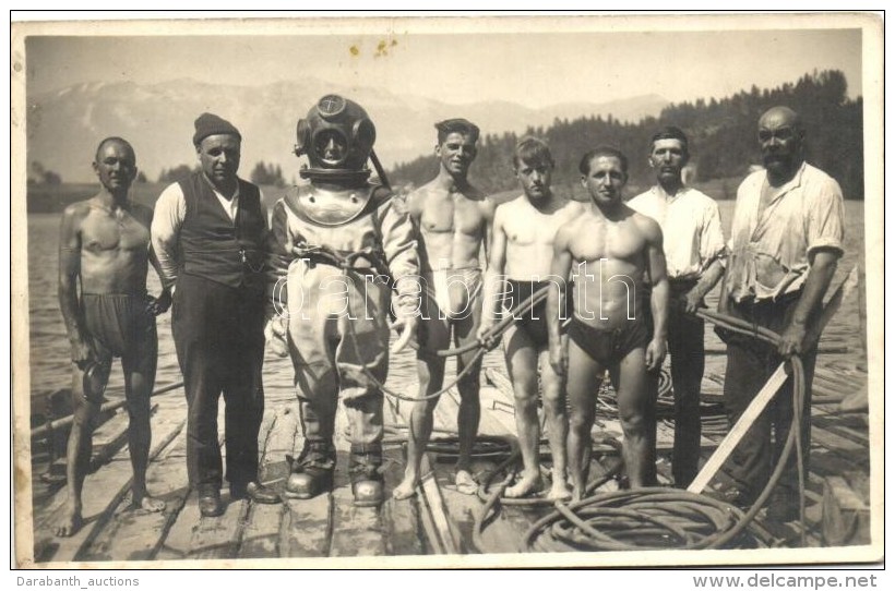 * T2/T3 B&uacute;v&aacute;r Teljes Felszerel&eacute;sben Mer&uuml;l&eacute;s ElÅ‘tt / Diver Before Diving, Group... - Ohne Zuordnung