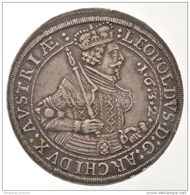 Ausztria 1632. Tall&eacute;r Ag 'V. Lip&oacute;t Tirol Hercege' (28,75g) T:2 Patina, Hajlott Lemez / Austria 1632.... - Unclassified