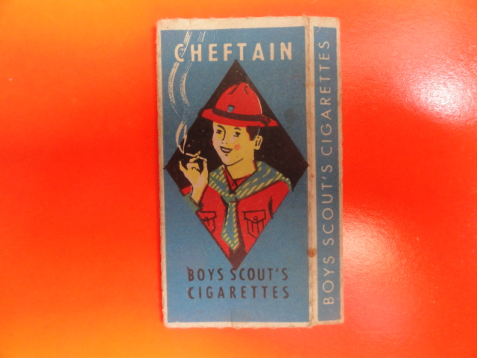 Thème"Scoutisme"boîte De Cigarettes(en Chocolat?)couvercle Coulissant_voir 3 Photos - Non Classés