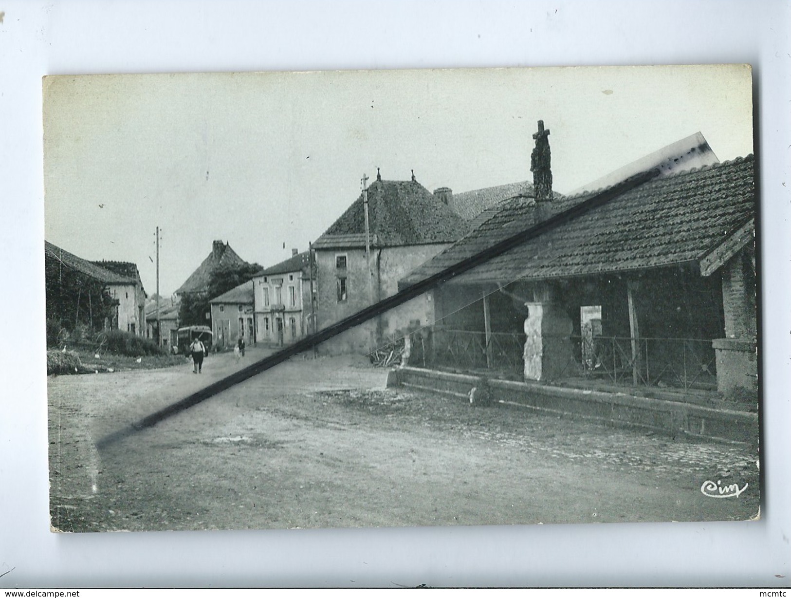 CPA  -  Colombey Les Choiseul - (Hte Marne ) - La Place Et La Fontaine - Autres & Non Classés