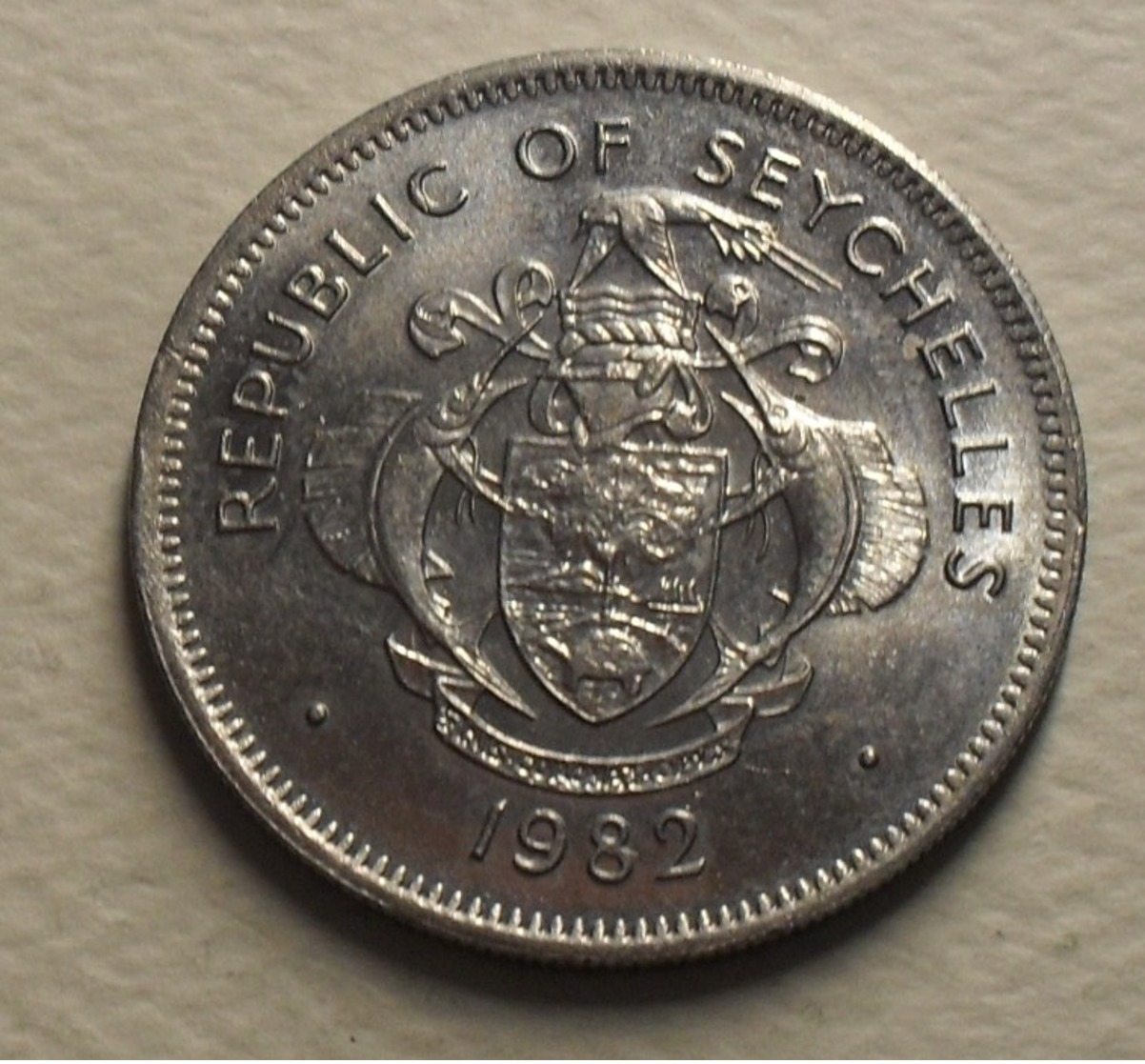 1982 - Seychelles - ONE RUPEE - KM 50.1 - Seychelles