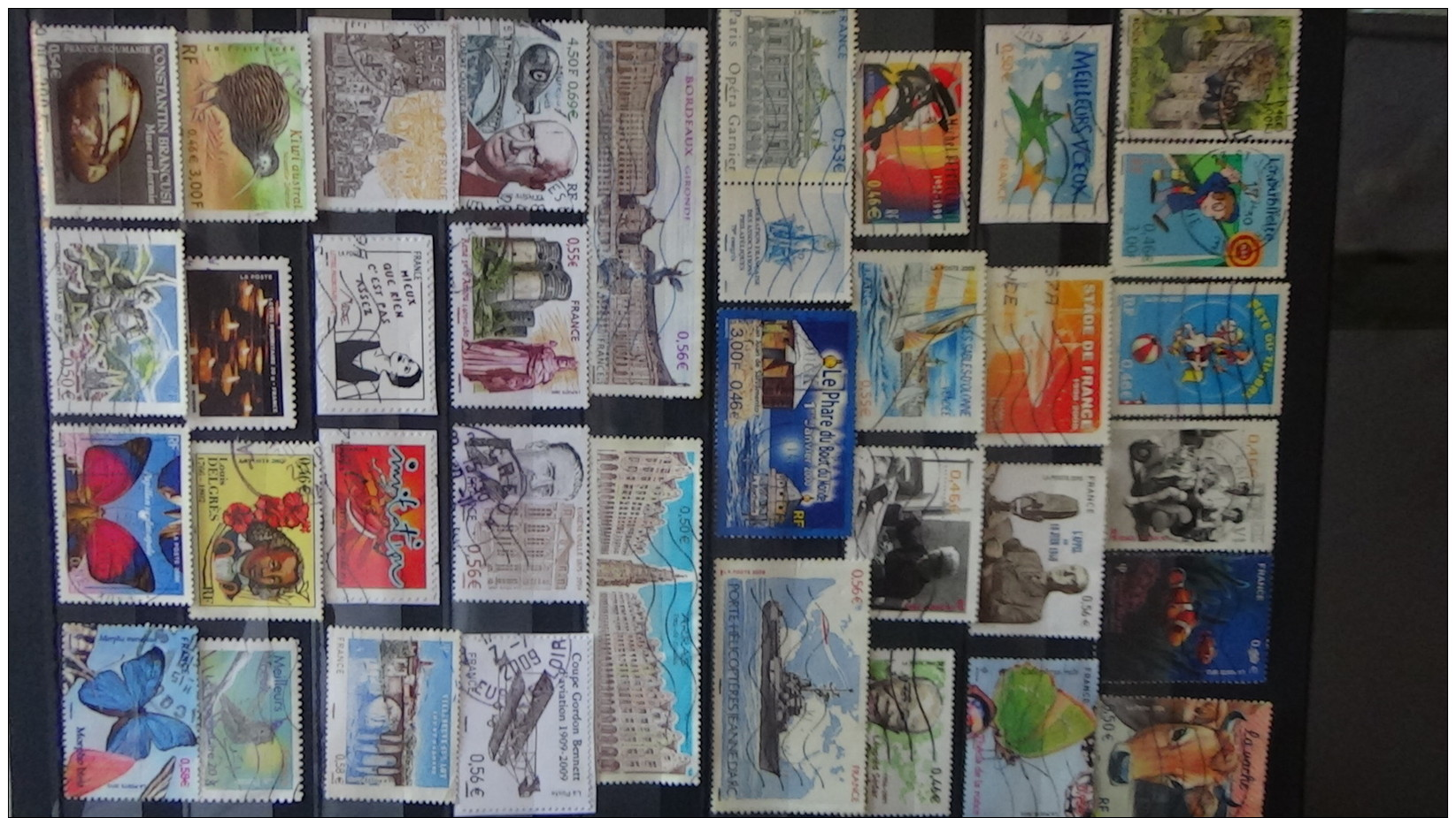 B Collection de timbres oblitérés de France uniquement en euros. A saisir !!!