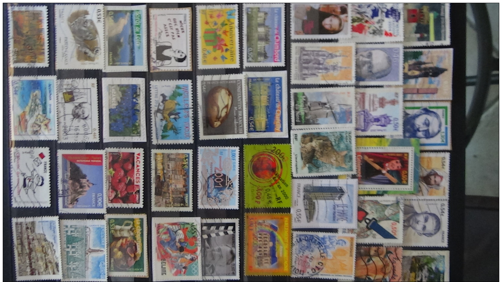 B Collection de timbres oblitérés de France uniquement en euros. A saisir !!!