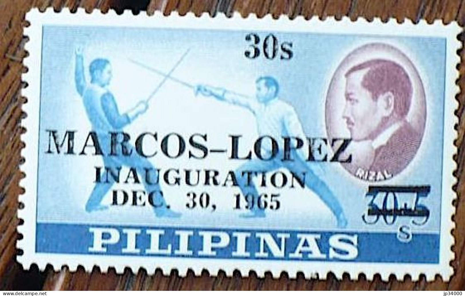 PHILIPPINES, PILIPINAS Escrime. Yvert N°637** MNH - Fencing