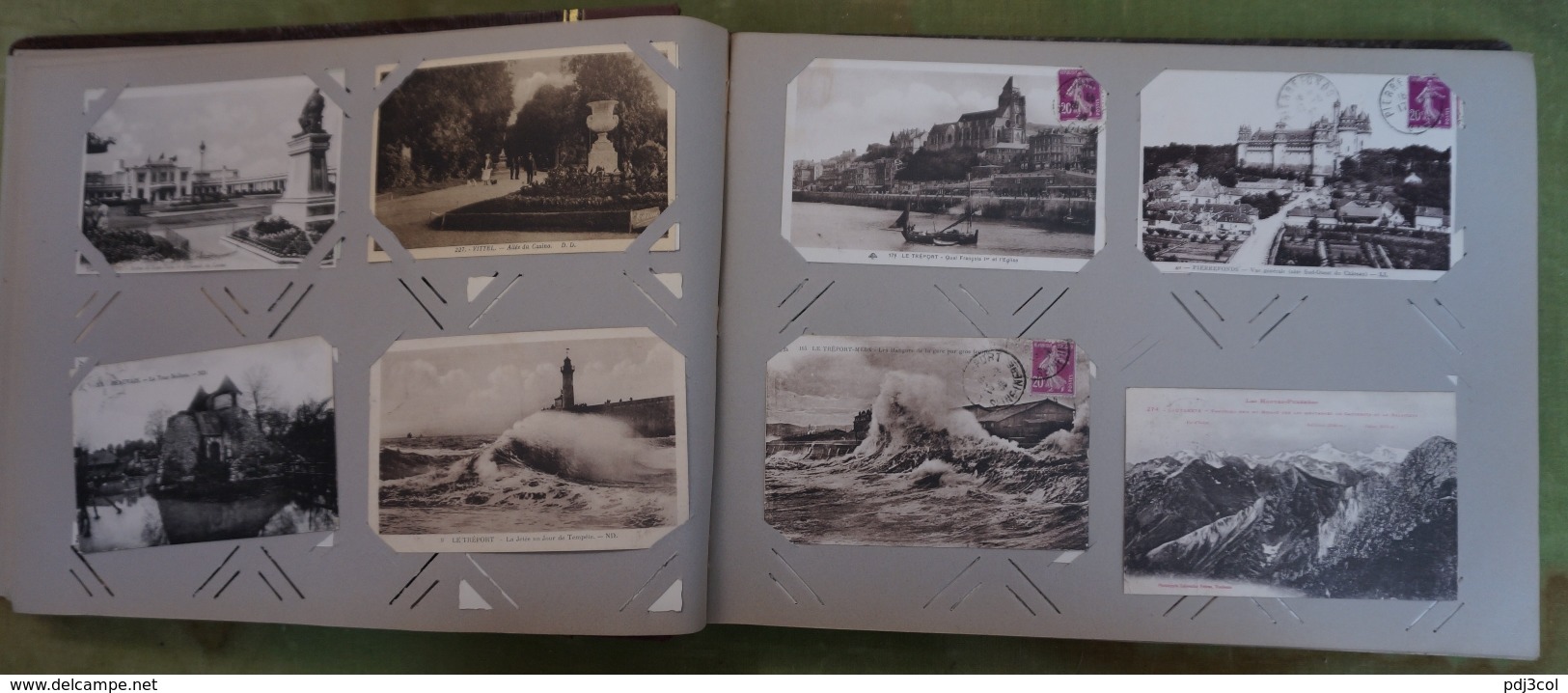 Album ancien formé de 395 cartes touristiques des années 1910-1940, noir, bistre, couleurs France