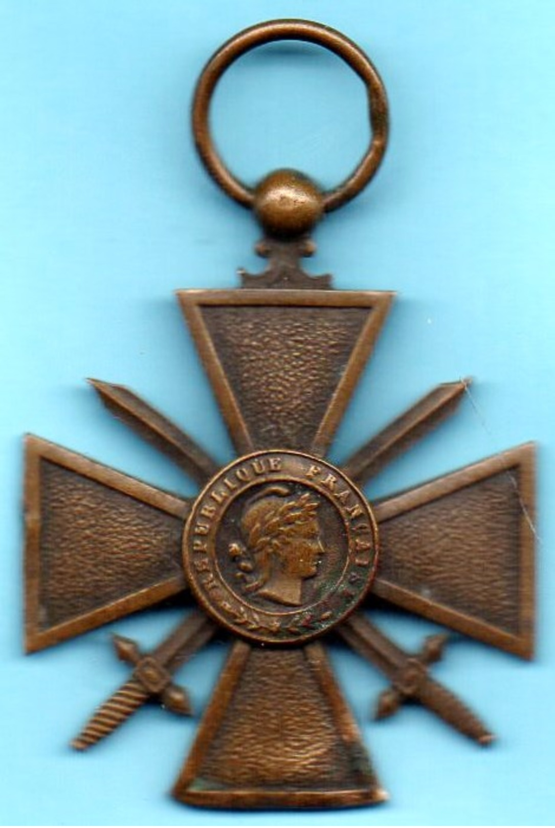 A1/ FRANCE  Médaille CROIX De GUERRE 1914 - 1915 Sans Ruban - France