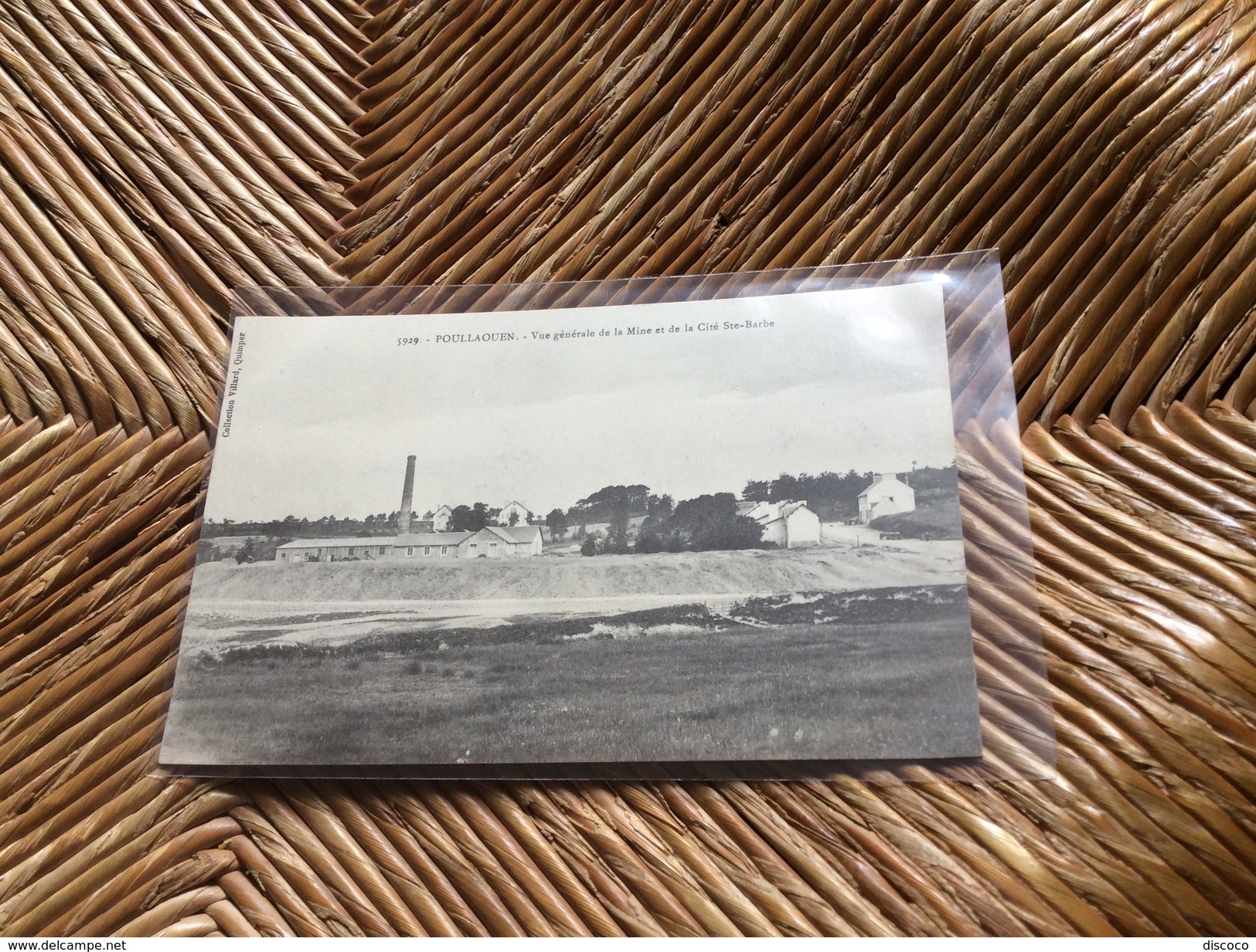 [Poullaouen] : Vue Generale De La Mine Et De La Cite Sainte Barbe - Autres & Non Classés