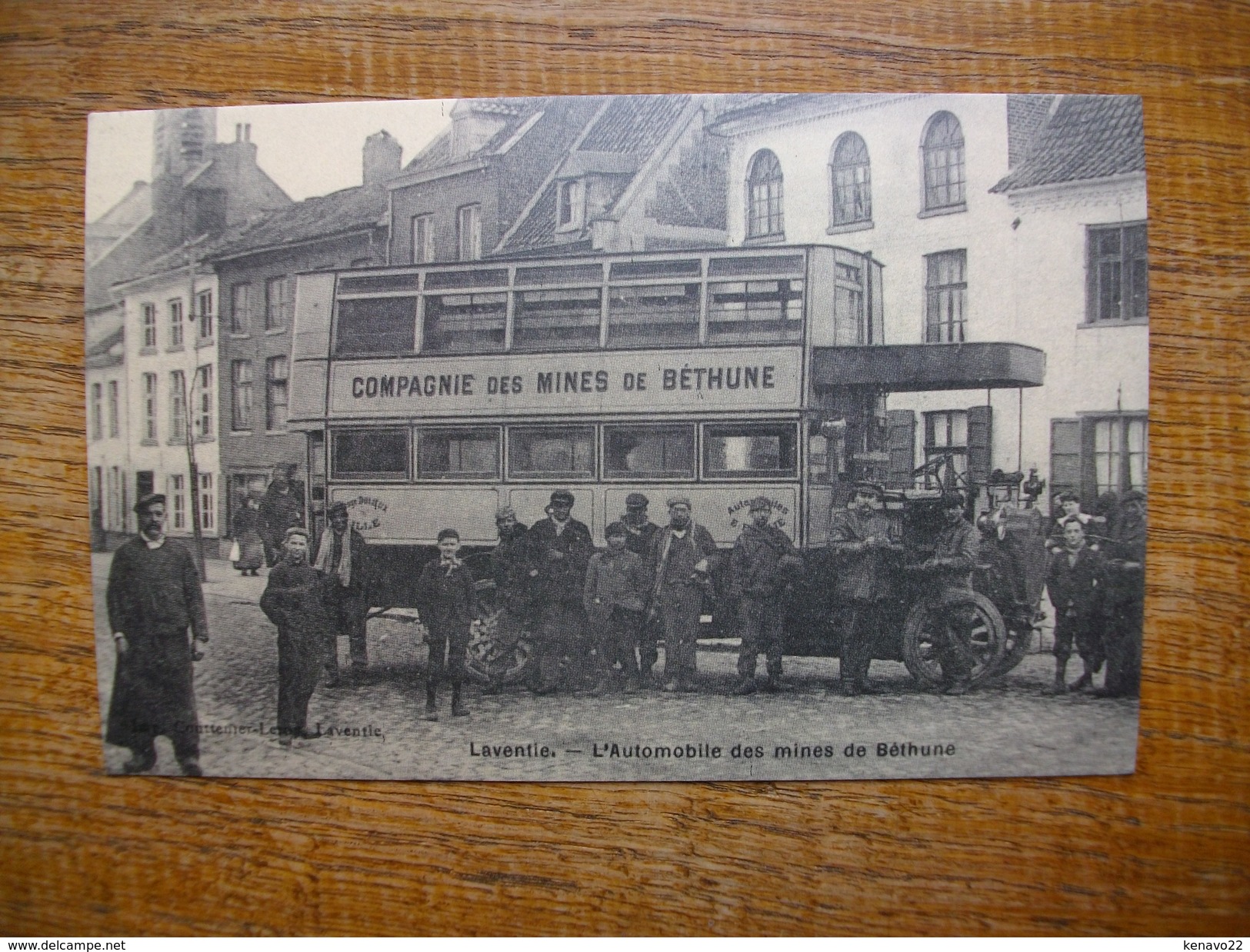 Réédition , Laventie , L'automobile Des Mines De Béthune " Carte Avec Belle Animation " - Laventie