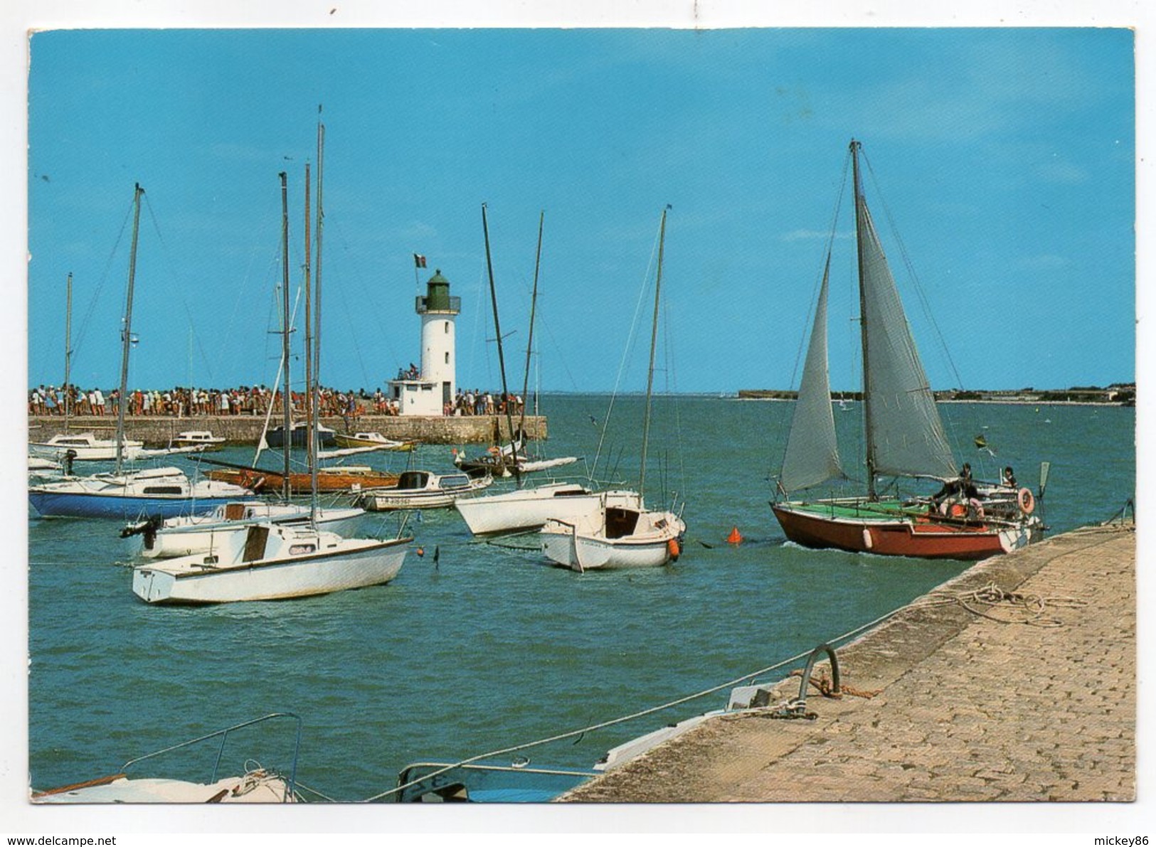 Ile De Ré--LA FLOTTE EN RE--1986--Le Port,le Phare Et La Jetée ,cpm N° 70  éd  Artaud - Ile De Ré