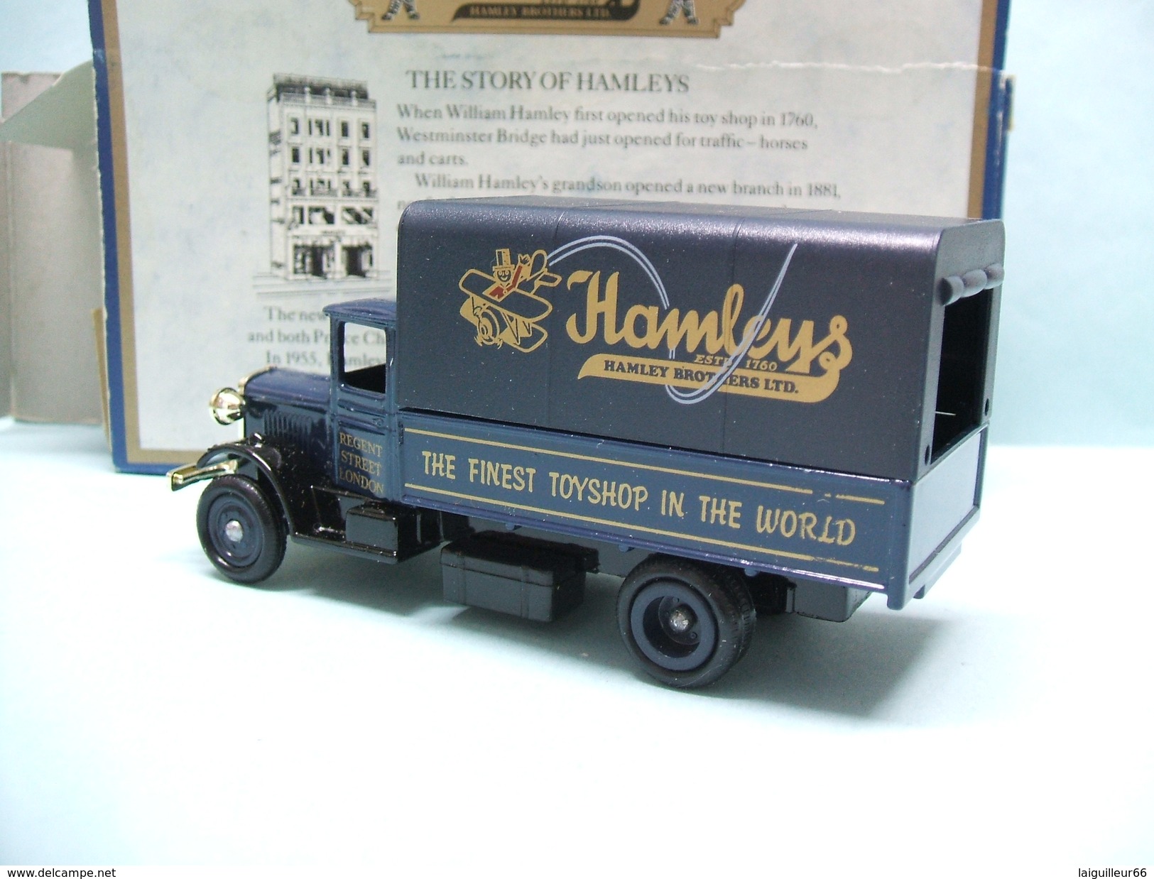 Lledo - MACK CANVAS BACK TRUCK CAMION 1934 HAMLEYS Réf. 28013 BO - Vrachtwagens