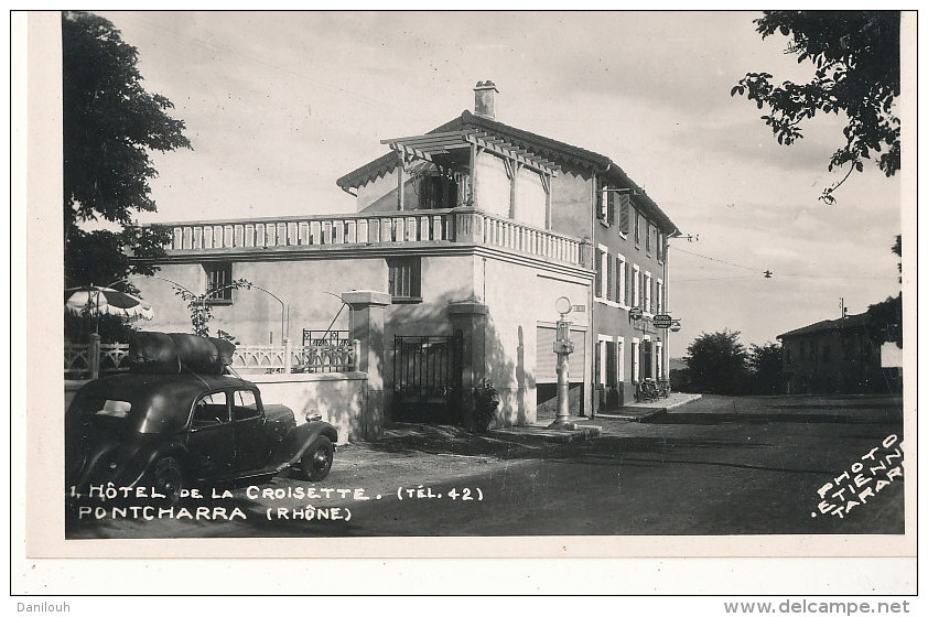 70 // PONTCHARRA   L'hotel De La Croisette, CPSM  Petit Format - Pontcharra-sur-Turdine