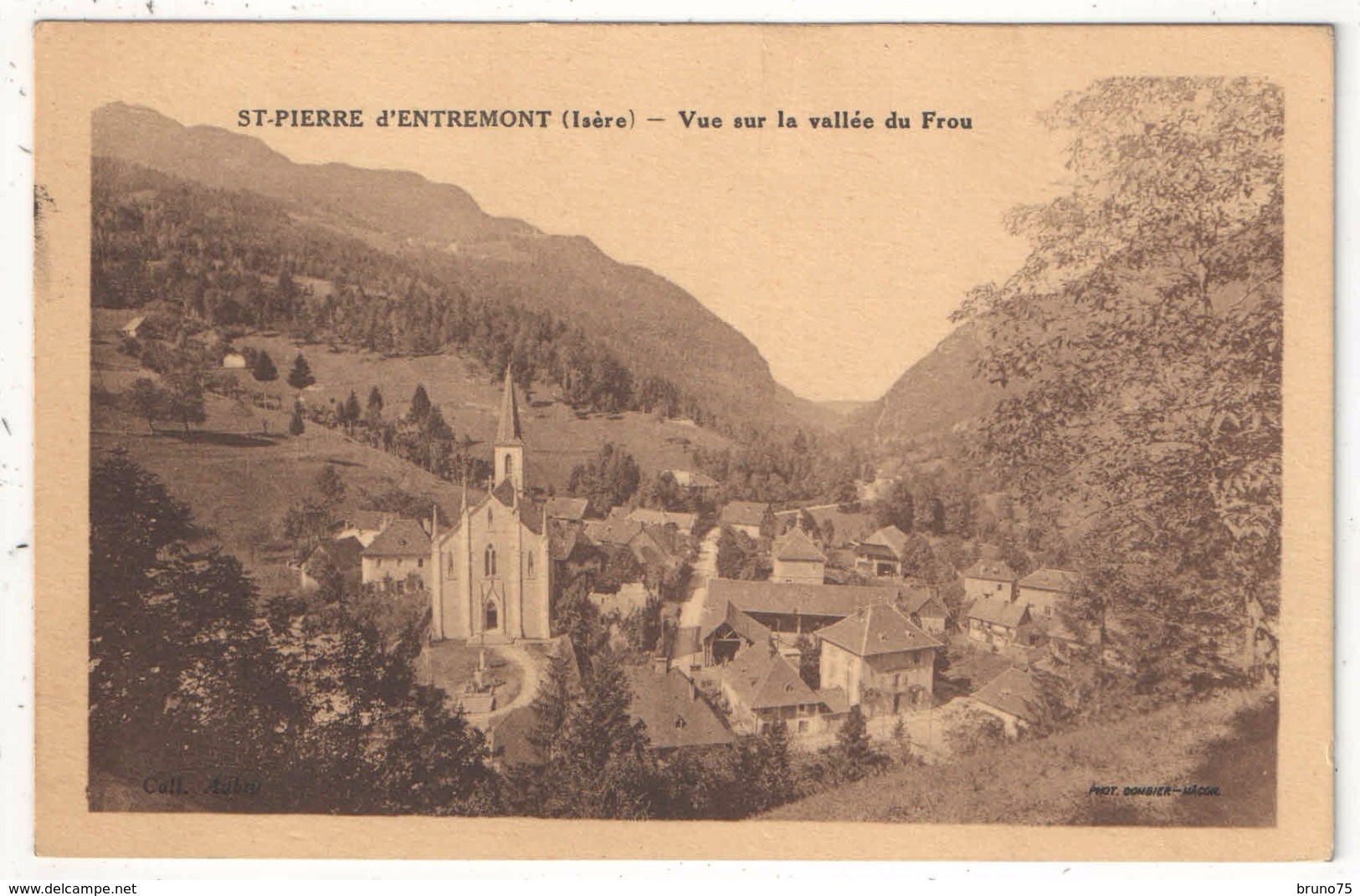 38 - SAINT-PIERRE-D'ENTREMONT - Vue Sur La Vallée Du Frou - Saint-Pierre-d'Entremont