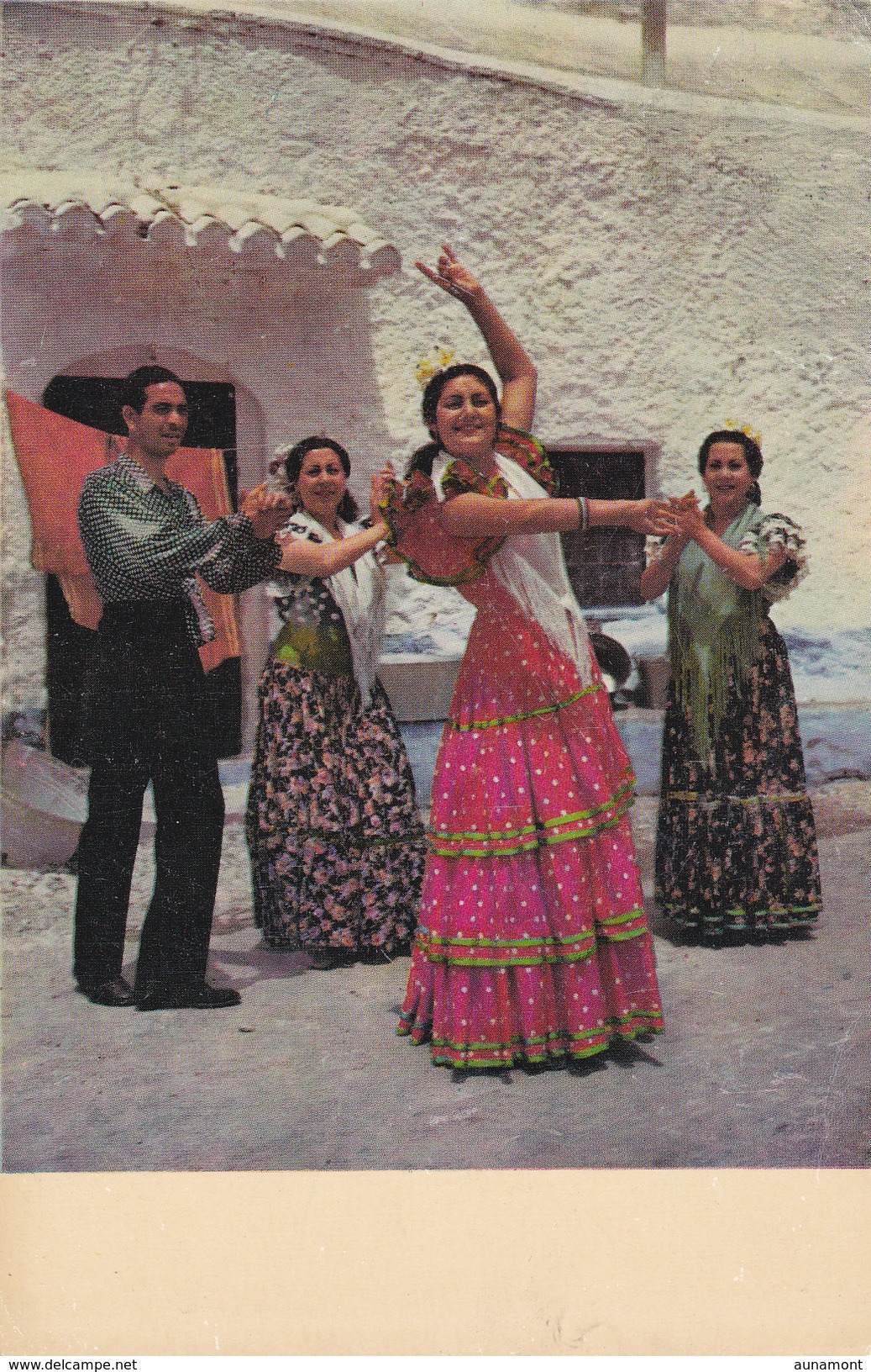 España--Andalucia--Granada--Cueva De Las Amaya En El Sacromonte---a Paris-Francia - Bailes