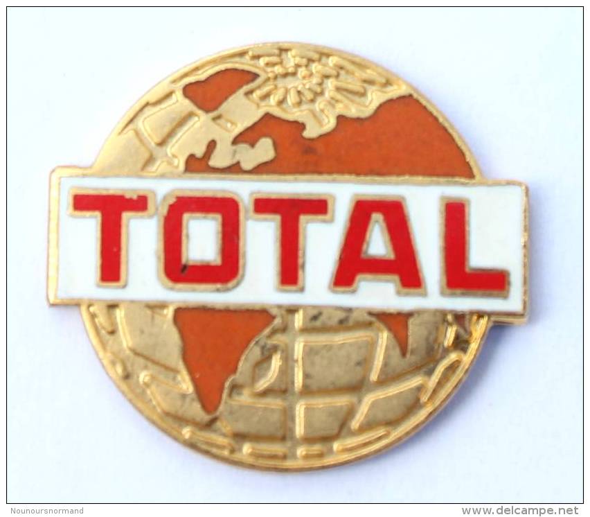 Pin'sTOTAL - Le Globe Terrestre - Fond Rouge -  Arcane - G278 - Fuels