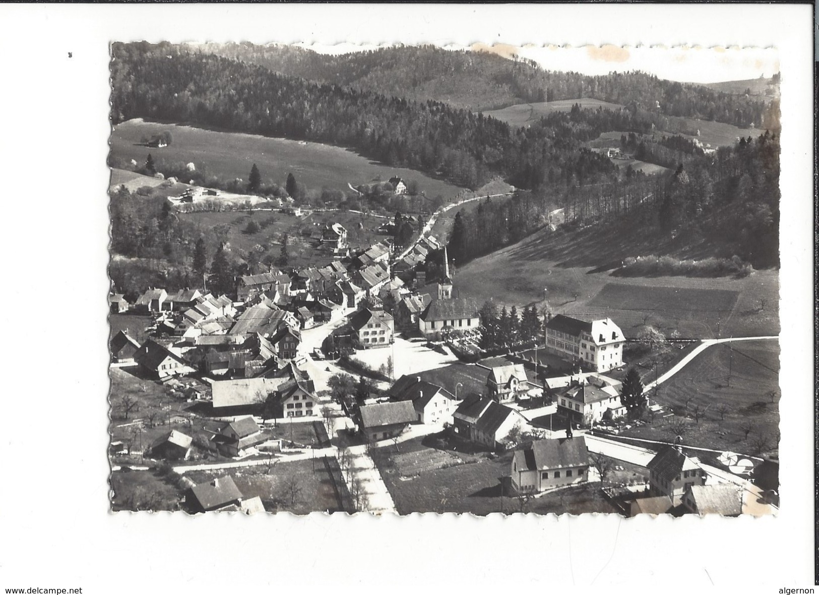 16690 - Mit Dem Flugzeug über Langenbruck  (format 10 X 15) - Langenbruck