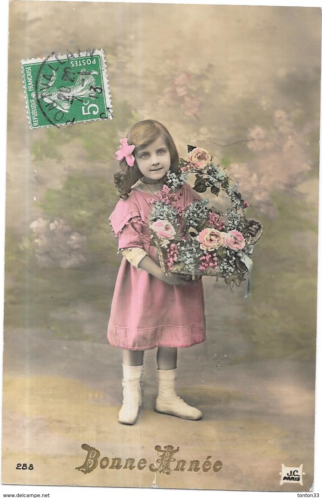 CPA COLORISEE  FETES - BONNE ANNEE - Adorable Petite Fille Aux Fleurs -  LYO87 - - Nouvel An