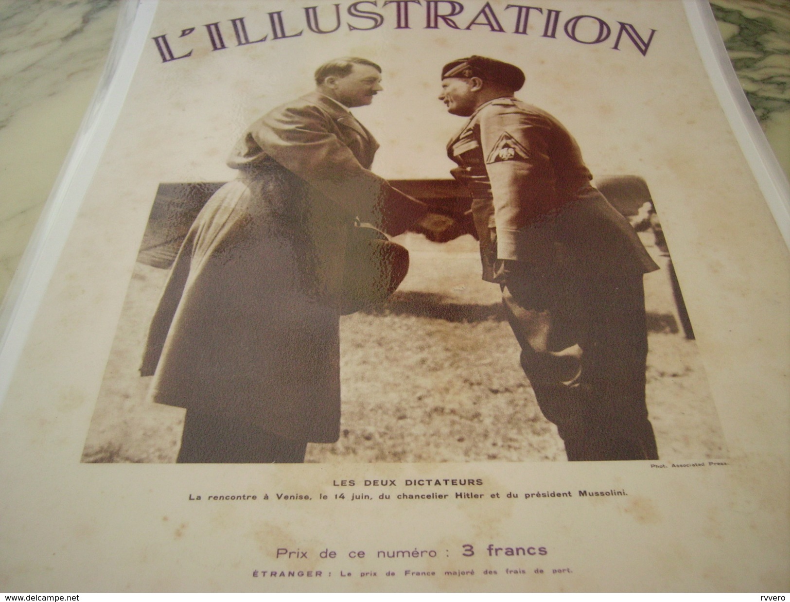 ANCIENNE COUVERTURE ILLUSTRATION DE 2 DICTATEURS 1934 - 1939-45