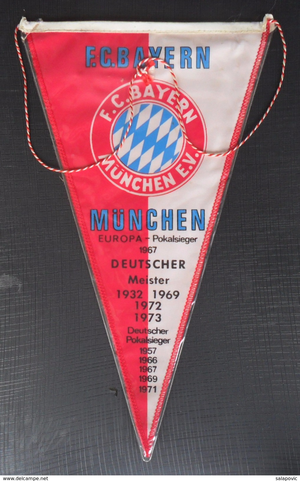 FC BAYERN MUNCHEN GERMANY FOOTBALL CLUB CALCIO OLD PENNANT - Bekleidung, Souvenirs Und Sonstige