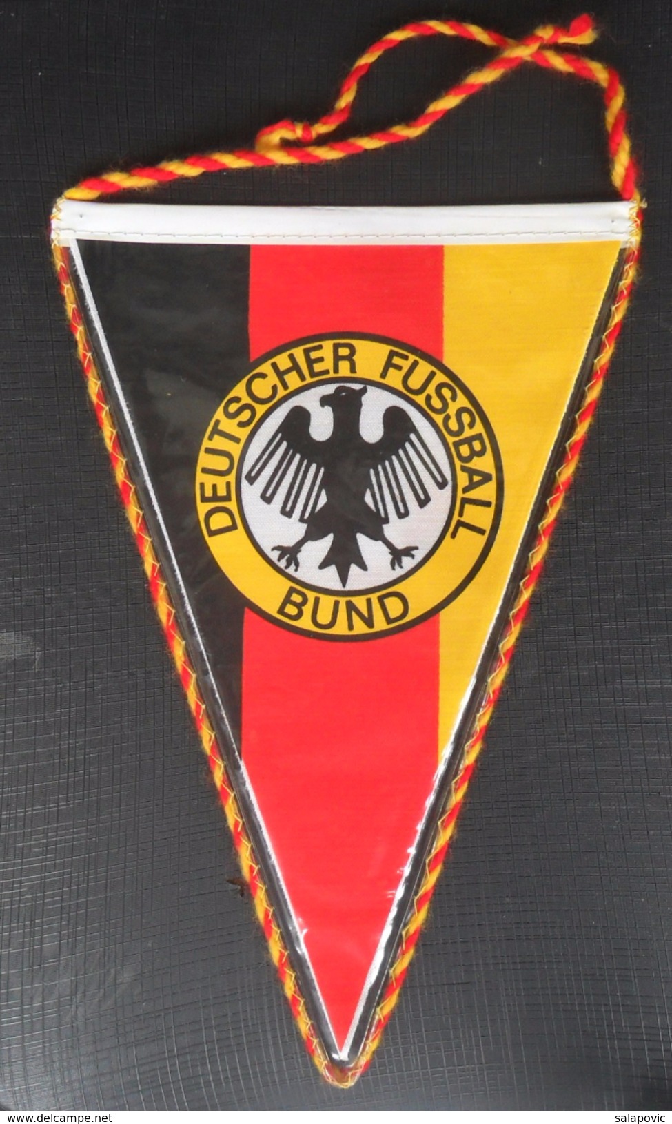 World Cup GERMANY 1974 JUGOSLAWIEN Vs BRAZIL 13.6.1974 FOOTBALL CLUB CALCIO OLD PENNANT - Habillement, Souvenirs & Autres