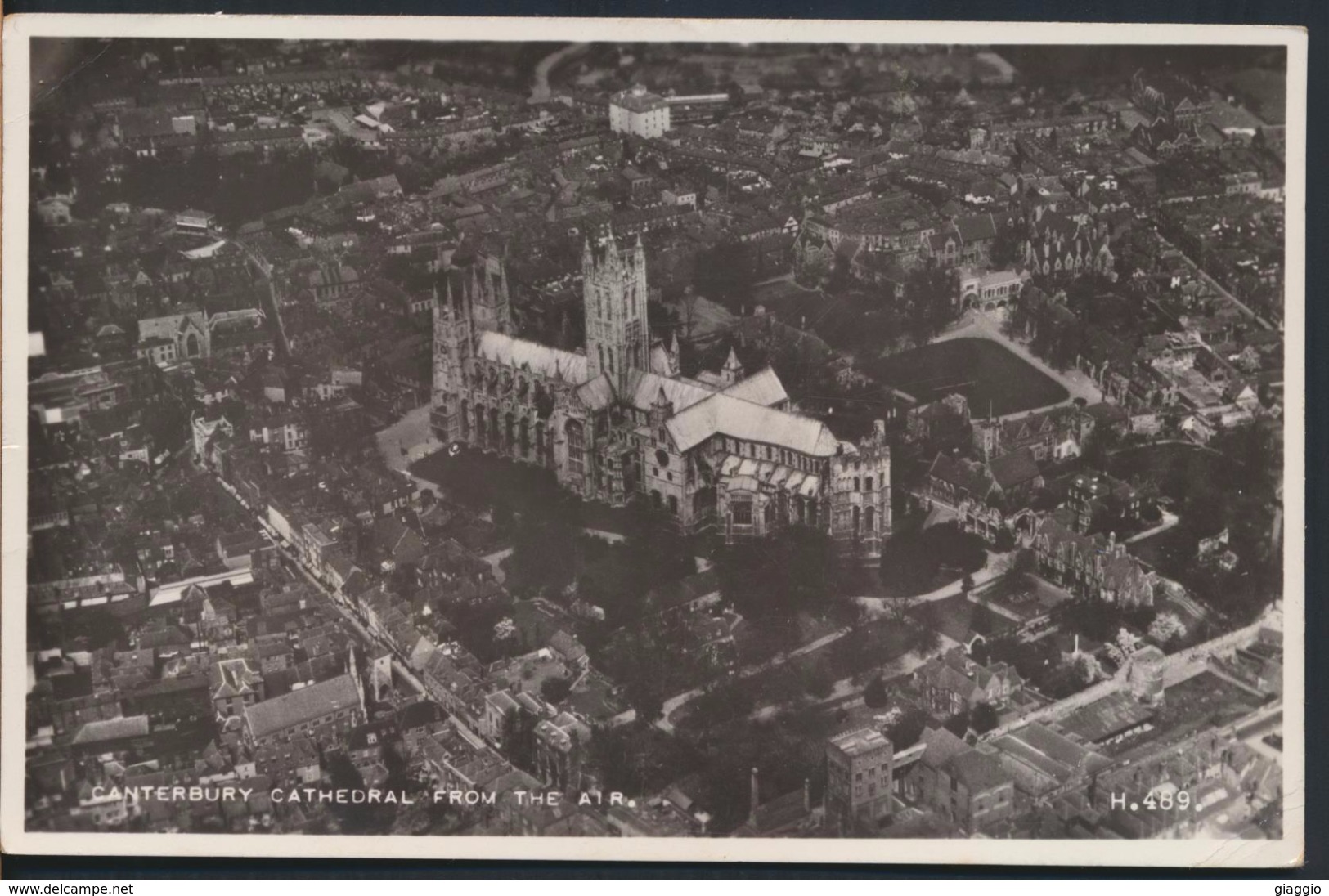 °°° 4505 - UK - CANTERBURY CATHEDRAL FROM AIR - With Stamps °°° - Canterbury