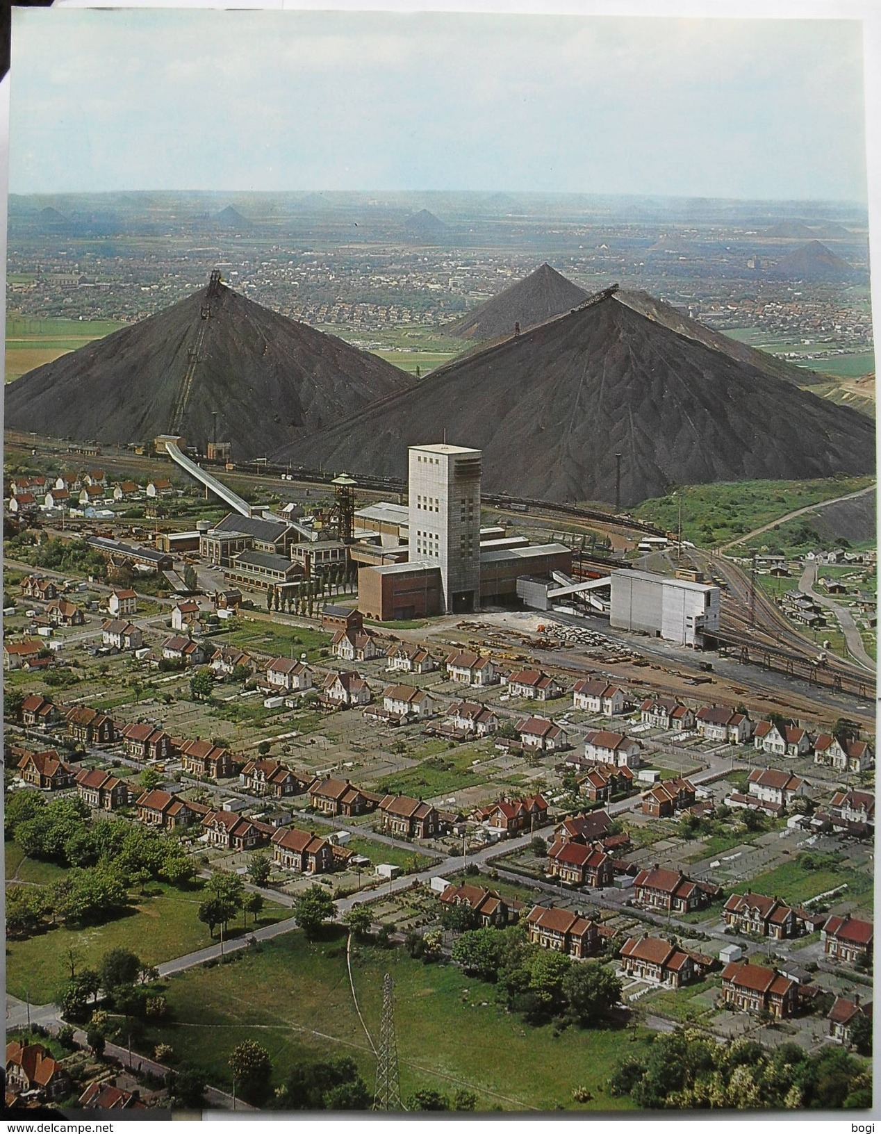 France Vue Aérienne Luchtfoto Air View 26 Cm X 33 Cm - Le Pays Noir : Cités Minières Et Terrils - Plakate