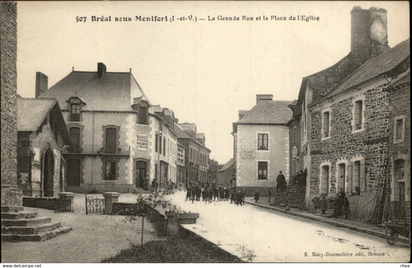 35 - BREAL-SOUS-MONTFORT - La Grande Rue Et La Place De L'Eglise - 507 - Cachet Intéressant Au Verso - Autres & Non Classés