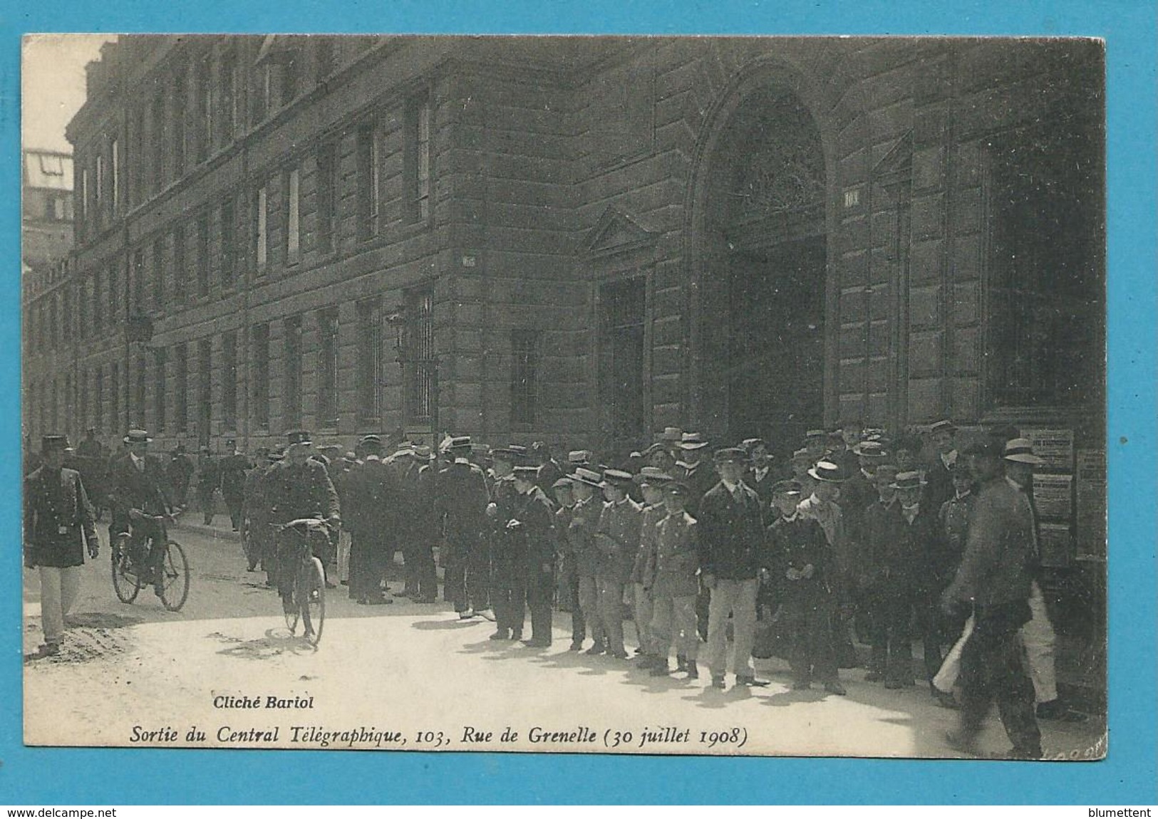 CPA Sortie Des Ouvriers Du Central Télégraphique Rue De Genelle En 1908 PARIS (VIIème) - District 07