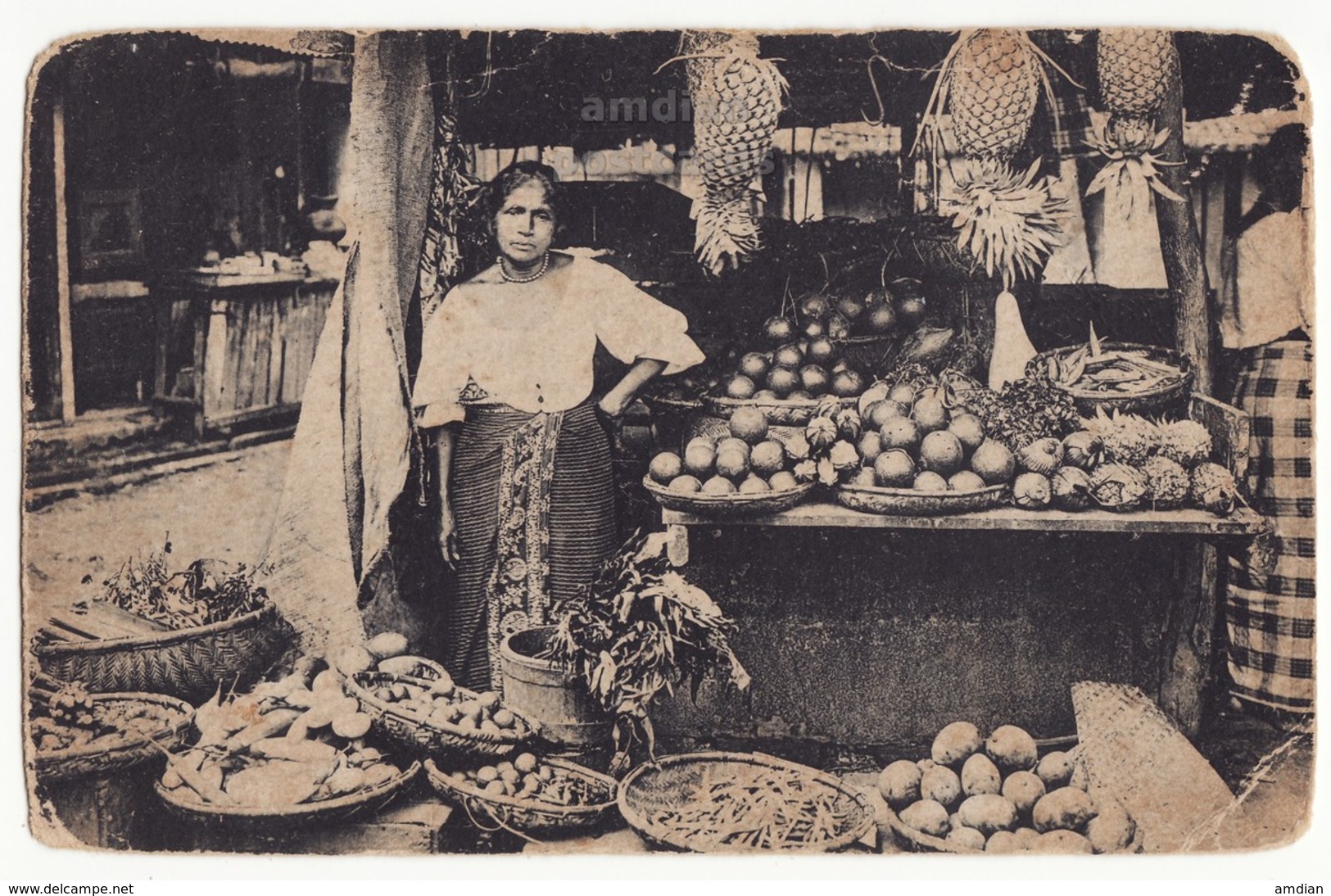 CEYLON / SRI LANKA, COLOMBO FRUIT BOUTIQUE, STREET MARKET SELLER, C1910s Vintage Postcard - CEYLAN - Sri Lanka (Ceylon)