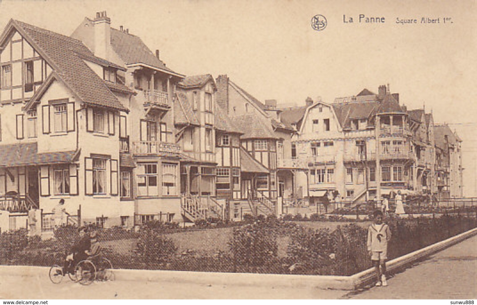 De Panne - La Panne - Square Albert 1er (animée, Cuistax ? Vélo ?) - De Panne