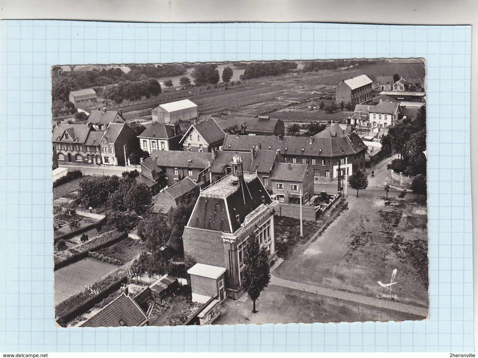 CPSM - En Avion Au Dessus De... 7. DOUVRAIN  (Pas De Calais) -  La Mairie - Autres & Non Classés