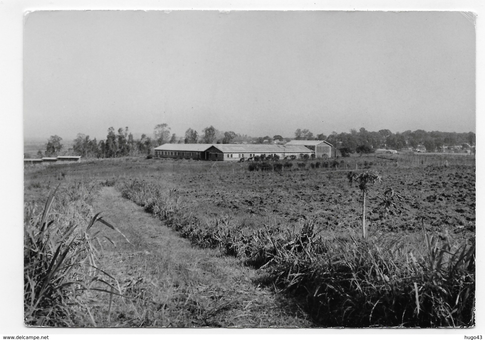 OUGANDA EN 1974 - MONASTERE DE LA STE EGLISE CLARISSE DE MBARARA - VUE GENERALE - CPSM GF VOYAGEE - Uganda