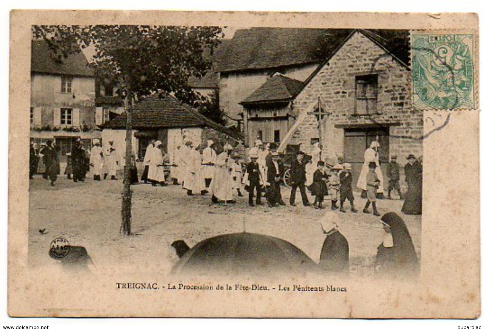 19 - Corrèze / TREIGNAC -- La Procession De La Fête-Dieu. Les Pénitents Blancs. - Treignac