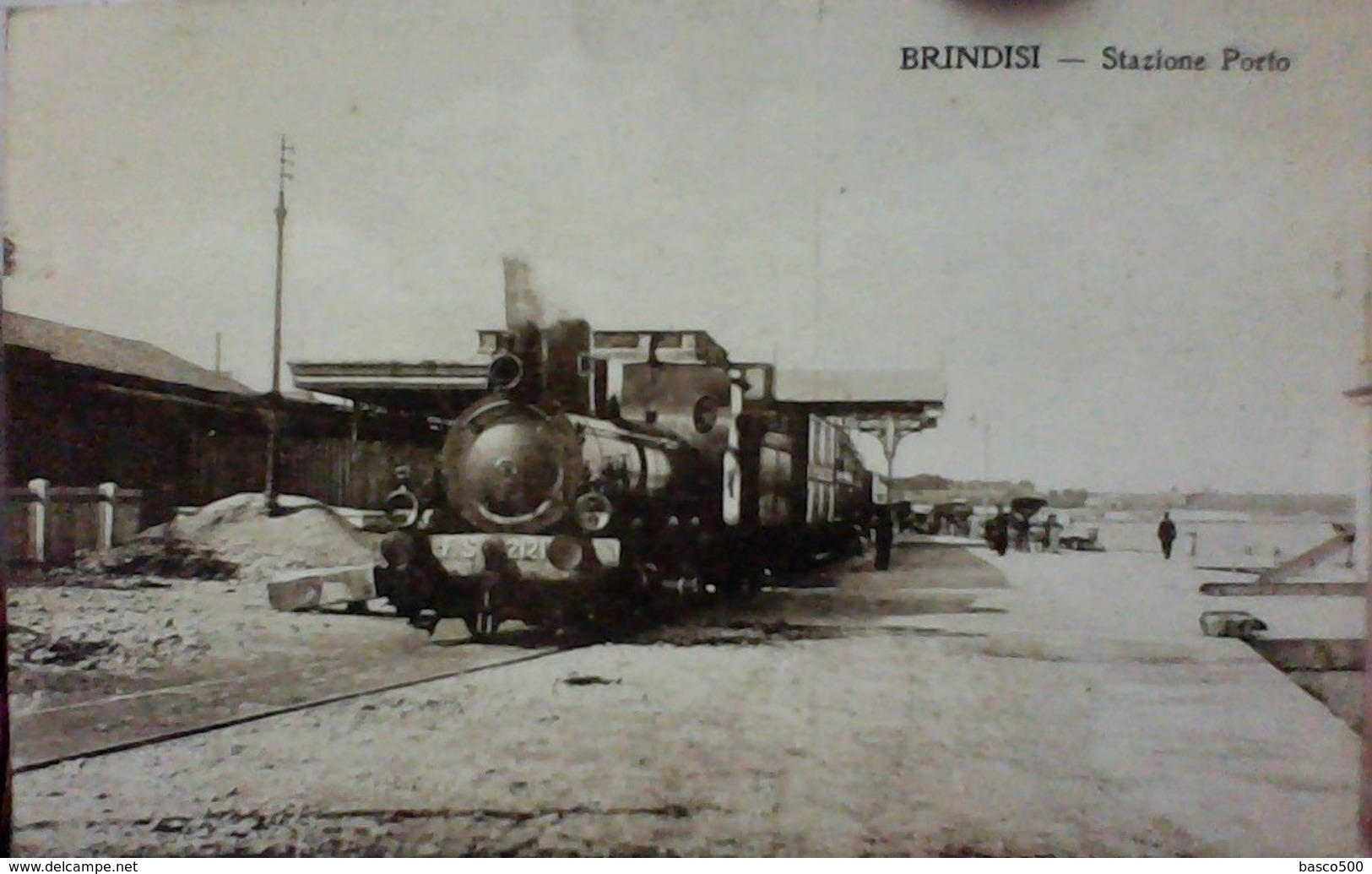 BRINDISI - Vue Animée Peu Courante STAZIONE Di PORTO Train TRENO Locomotiva - Brindisi