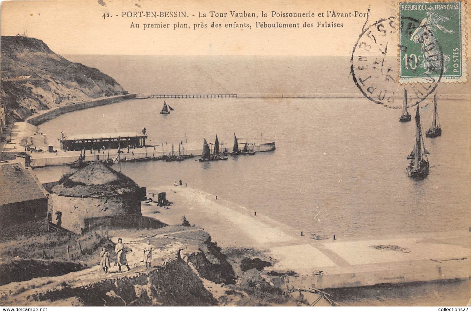 14-PORT-EN-BESSIN- LA TOUR VAUBAN, LA POISSONNERIE ET L'AVANT-PORT, AU PREMIER PLAN, PRES DES ENFANTS , L'EBOULEMENT - Port-en-Bessin-Huppain