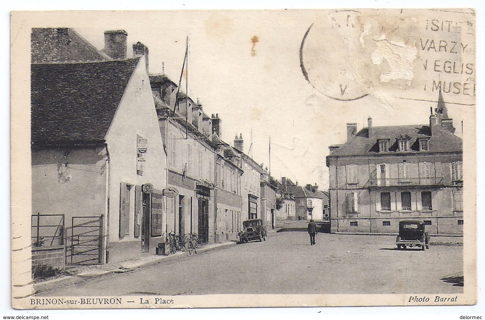 CPSM Brinon Sur Beuvron 59 Nièvre La Place Vieux Tacots édit Barrat écrite - Brinon Sur Beuvron