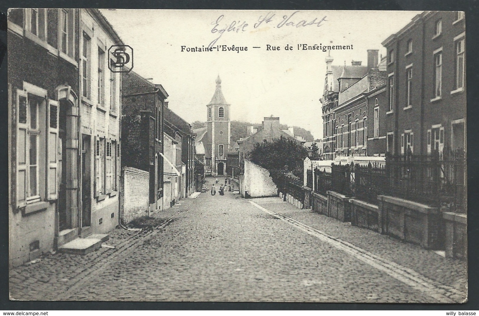 +++ CPA - FONTAINE L'EVEQUE - Rue De L'Enseignement   // - Fontaine-l'Evêque