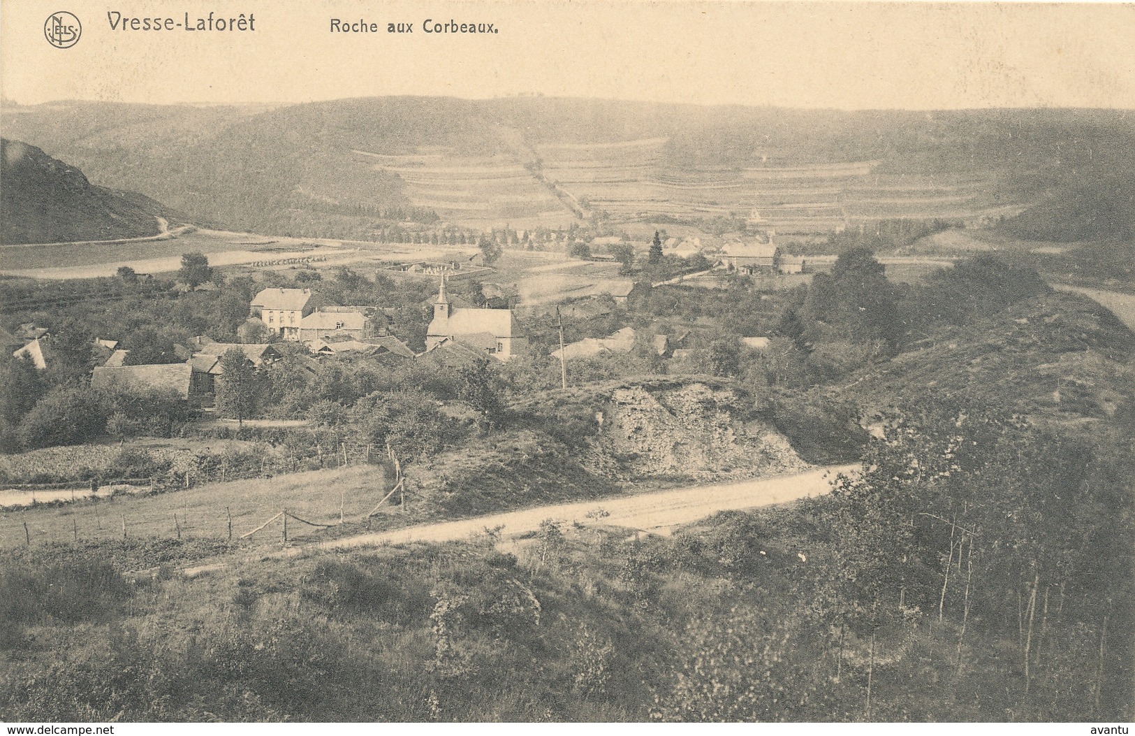 VRESSE SUR SEMOIS / LAFORET / ROCHE AUX CORBEAUX / VUE SUR LE VILLAGE - Vresse-sur-Semois