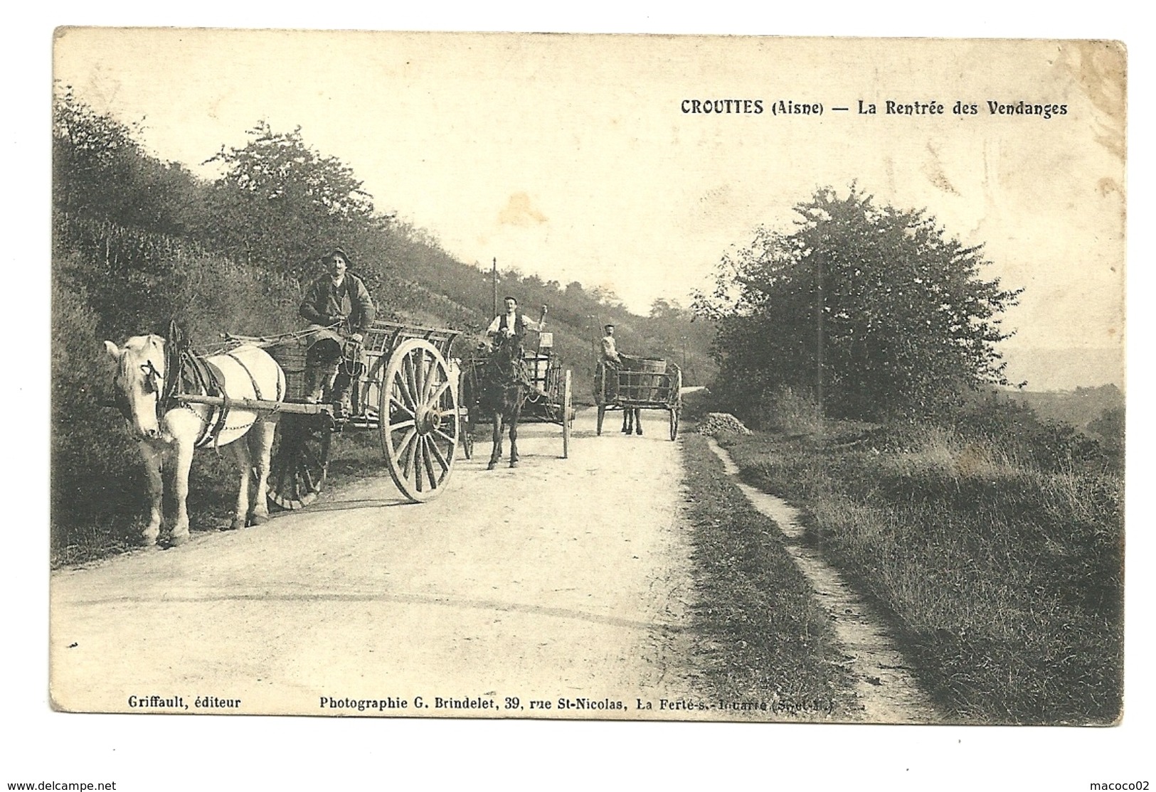 CROUTTES SUR MARNE Dpt02 La Rentrée Des Vendanges Attelages - Autres & Non Classés