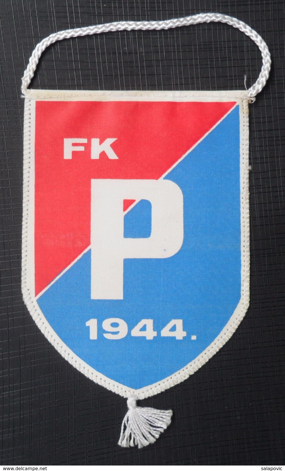 FK P 1944 FOOTBALL CLUB, CALCIO OLD PENNANT - Habillement, Souvenirs & Autres