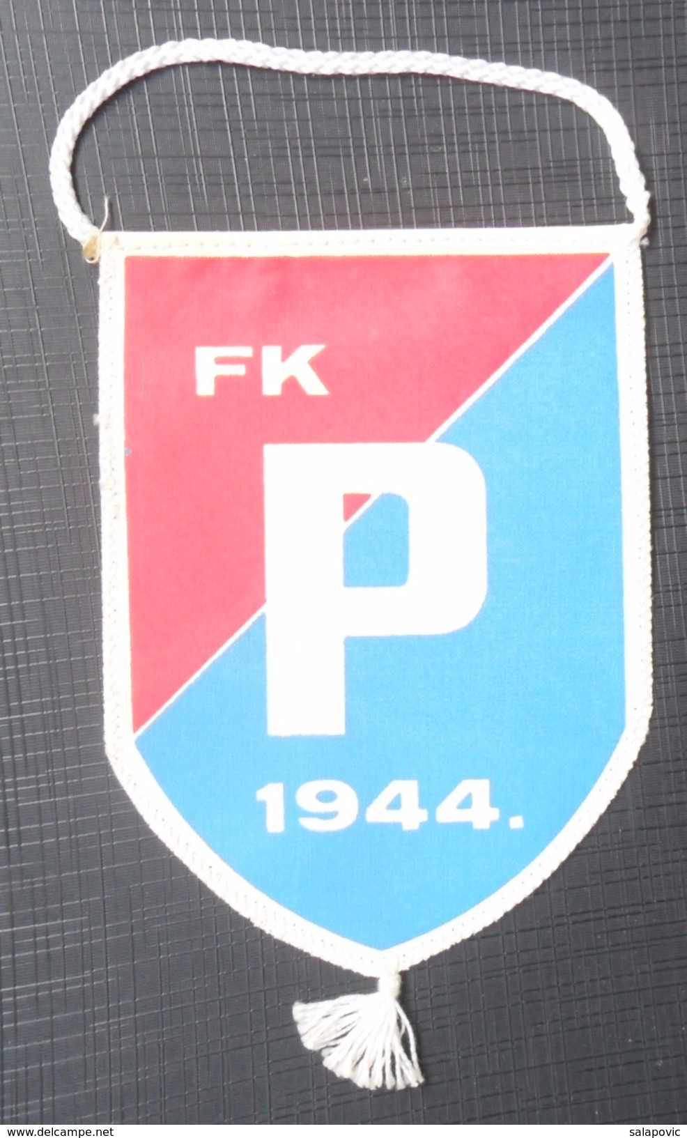 FK P 1944 FOOTBALL CLUB, CALCIO OLD PENNANT - Abbigliamento, Souvenirs & Varie