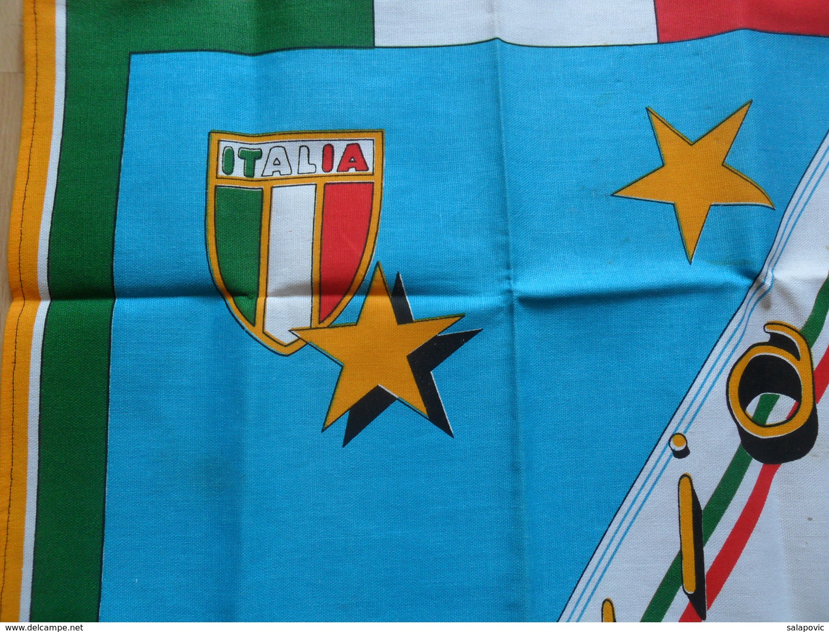 ITALY, ITALIAN FOOTBALL FEDERATION  FOOTBALL CLUB, CALCIO FLAG SUVENIR - Habillement, Souvenirs & Autres