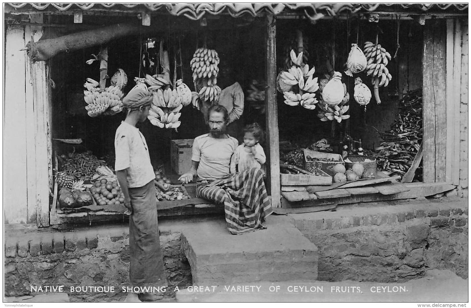 CEYLAN / Native Boutique Showing A Great Variety Of Ceylon Fruits - Sri Lanka (Ceylon)