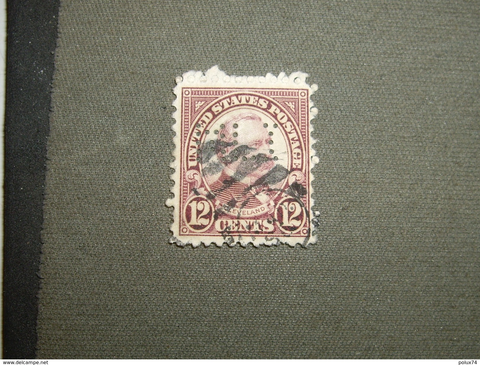 ETATS-UNIS    Stamp  Perfin  12 Cts  Perforé - Zähnungen (Perfins)