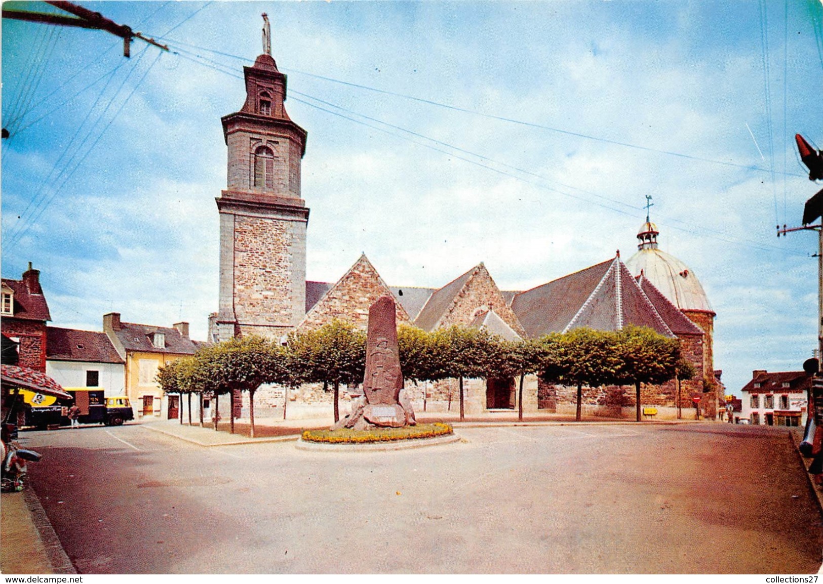 22-ETABLE-SUR-MER- L'EGLISE ET LE MONUMENT 1914/1918/ OEUVRE DU SCULPTEUR F. RENAUD - Etables-sur-Mer